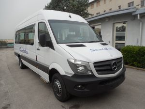 Mercedes Benz 906 F esterno anteriore