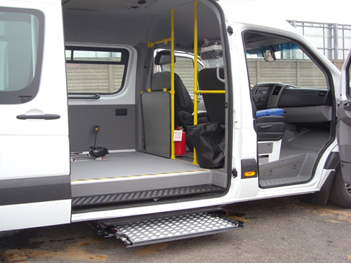Allestimento autobus per disabili
