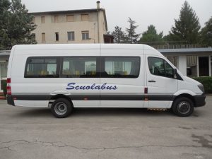 Mercedes Benz 906 F esterno fianco