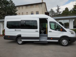 ford-transit-bus-carind_4