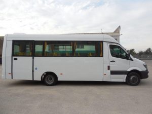 scuolabus-mercedes-lato-1