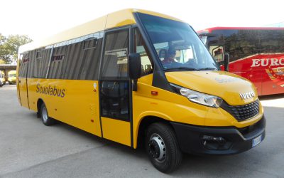 Scuolabus Iveco 70 C18